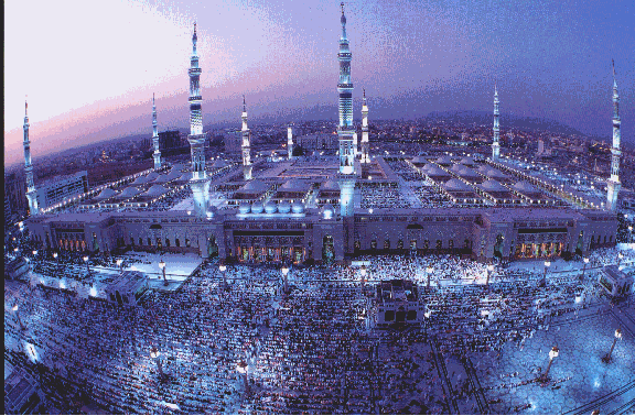 masjid nabavi at night