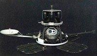 Moon lunar orbiter