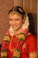 Indian gal in wedding dre